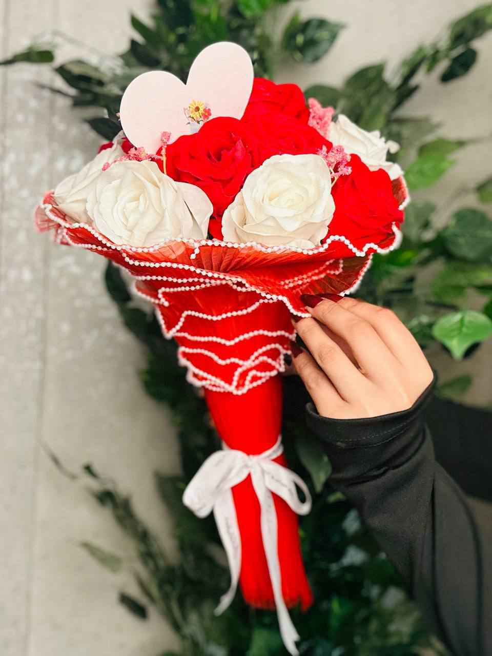 ️🌹 بوكي ورد عيد الحب… لما الورد يحچي عنك 
مو كل كلام ينكال ، بعضه يتهدّى 🌹💌

ورد أحمر ينبض عشق ❤️
ولون أبيض يرمز للصدق 🤍
تغليف فخم ولمسة ناعمة تخلي اللحظة ما تننسى 🌸✨

مع كارت عبر بهدية تحچي عنك 💌

للطلب والاستفسار دايركت يوجد توصيل لجميع المحافظات العراق 🇮🇶 كربلاء, العراق


**إذا كنت صاحب هذا الإعلان وتريد حذفه لأي سبب، رجاءا أرسل رسالة إلى الدعم الفني**