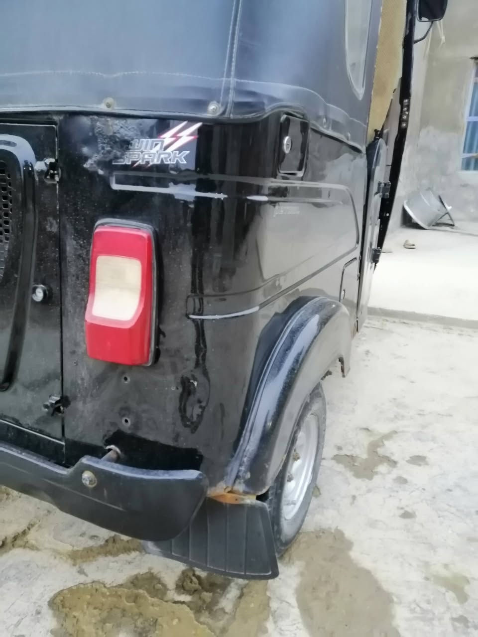 تكتك كفاله عامه 22شهر8رقم ذي قار مكاني قلعه سكر ***********.  . سعر 8400 وبيهه مجال
