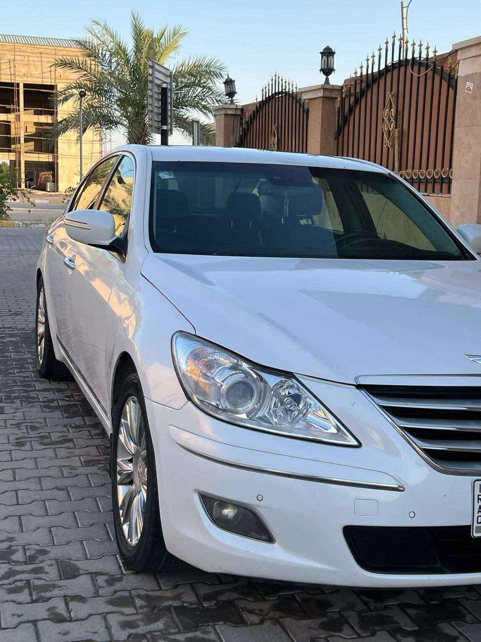 2011 فول اعلا مواصفات السياره بيه قطع صبغ ابيع حزام شواصي وحوض مكفولات 110 وبيه مجال
***********
