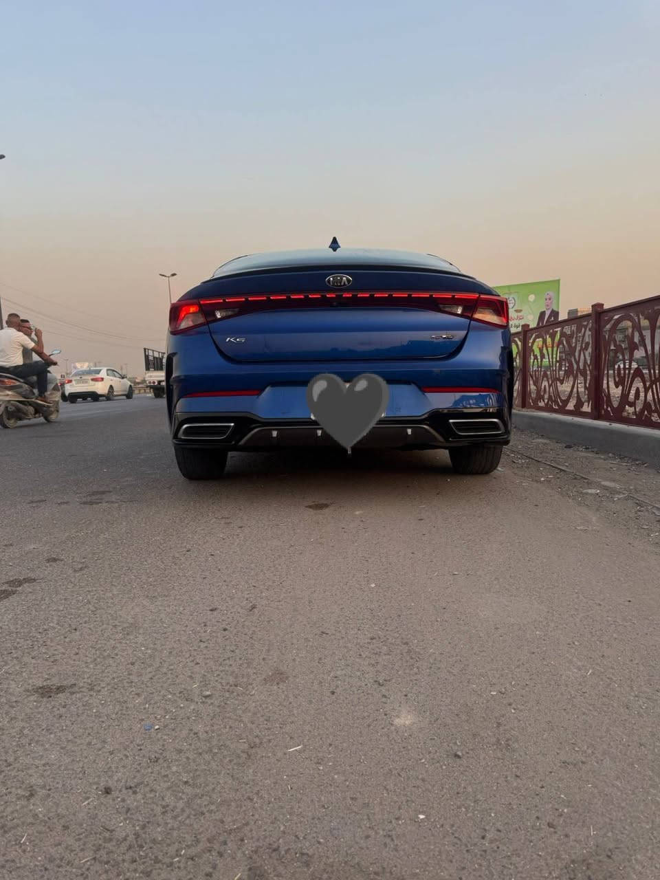 سلام عليكم 
K5 
2021
مكينة وكير خير من يم الله 
مكينة 1.6 تيربو 
تدفئة تبريد كله شغال 
تخم ويلكب جديد 
تخم تاير جديد 
باتري جديد 
صدر امامي خلفي جديد 
كشنات جلد 
داخل اسود 
صندوق بصمة 
حساسات بلمري 
نقطة عمياء
رادار 
حساسات 
شاشة جبيرة 
تحكمات بلستيرن 
اربعة وضعيات قيادة 
ايرباكات سليمة 
سيارة معوقين بعدلها سنة واشهر اسويلك وكالة عامه 
صور الحادث جوه بلمنشور قطعتين فقط والباب القديم معمر وكامل موجود عندي 

السعر 150 وبيها مجال للطيبين 
مكان السيارة بغداد مدينة الصدر الكيارة ق68
***********
***********
