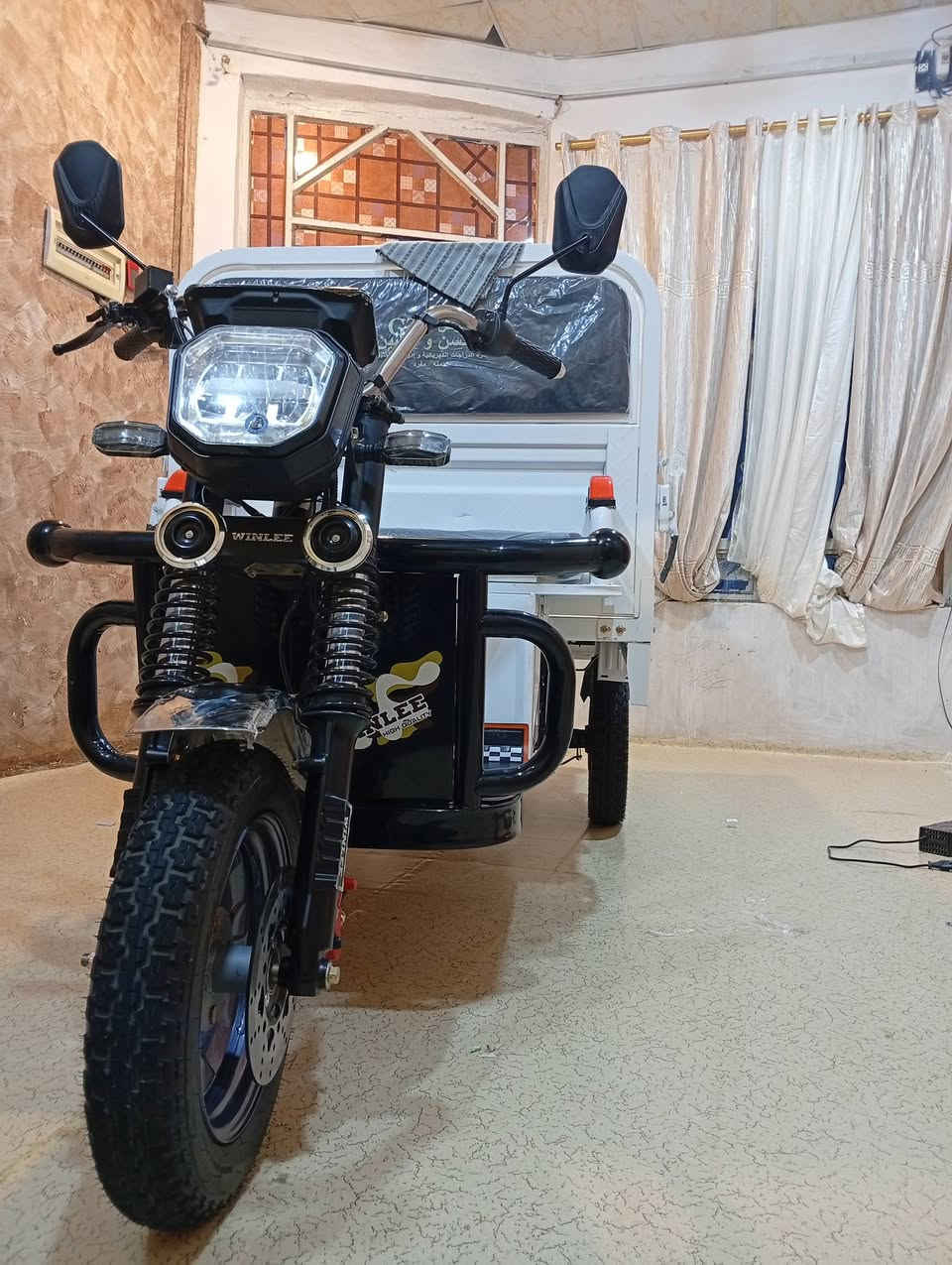 سلام عليكم 

ستوتة جديدة من شركة الوكيل  حسن وحسين زيرو فول مواصفات 
ستة بطاريات 32 اكبر حجم
موديل 26 
سرعة 75
ثلاثة نمر 
اول شحنة لها بعدها ما ماشية زيرو بعد انتة تجي تاخذها من وكيل يشهد الله انا سعري انسب من الوكيل مناسب سعر 
مكان البصرة القبلة 
حي المهندسين قرب مركز المخدرات 
رقم *********** 
راسلوني وتدللون
