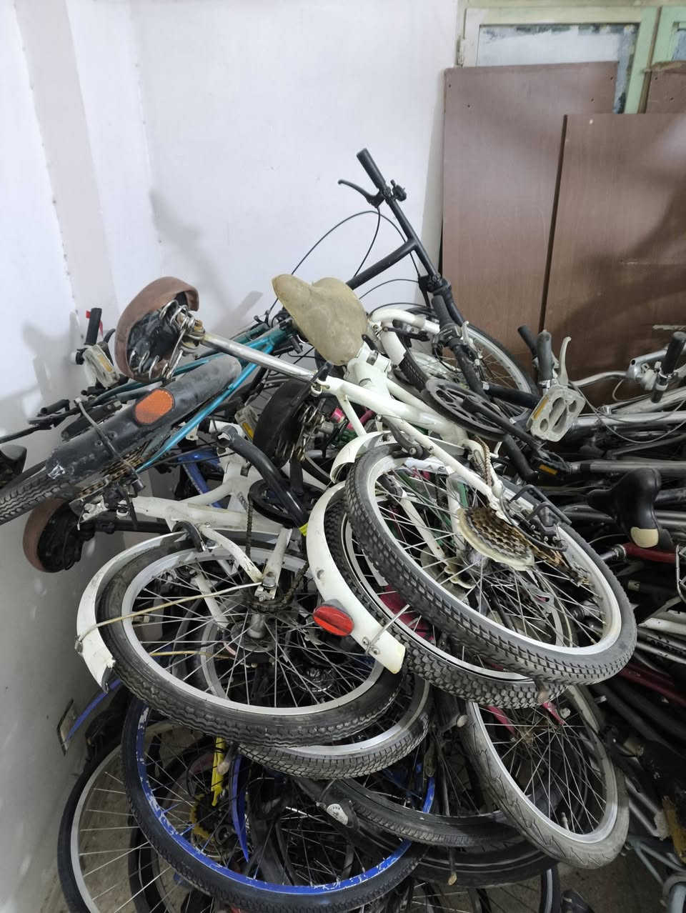 السلام عليكم
تصفيه محل بيسكلات 
للبيع جمله فقط 
العنوان ميسان 
اتصال فقط 
***********
