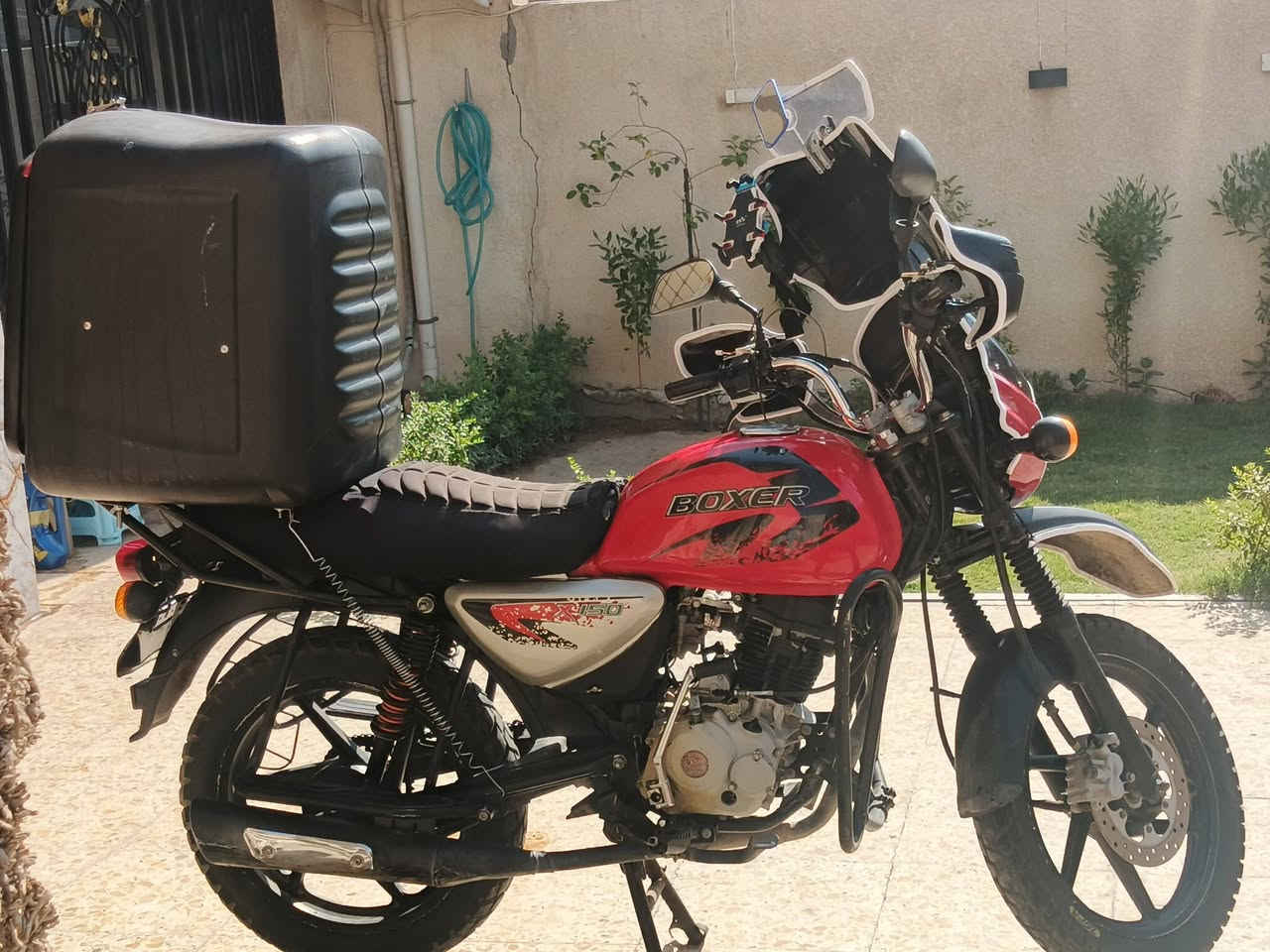السلام عليكم... بوكسر جبلي 2020 رقم وسنويه باسمي تحويل ثاني يوم الدراجه مخزنه وانضف من الصور بهواي + مكينه 150 بچيس دهن كله موتل تتعب بالفحص ومتلكه عيب لان الدراجه مخزنه وما ماشيه قليل 11 الف فقط
والترتيب كدامك من جامات وتعديل 
السعر : 1750 وبيهه مجال للطيبين
الرقم : *********** بي واتساب
