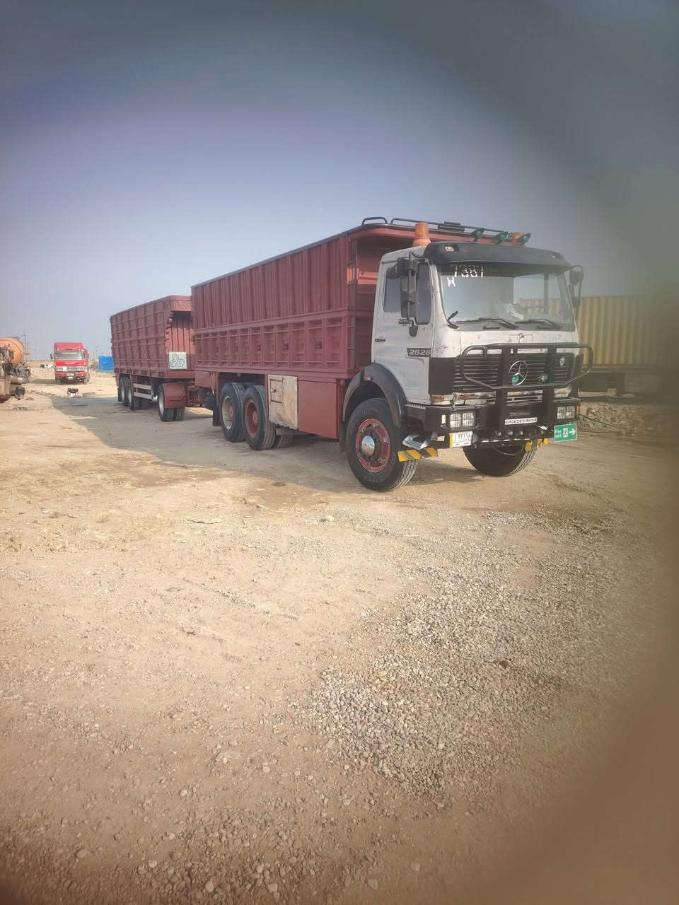 سلام عليكم سياره لبيع مكينه محسن كير ١١١ مجموعه جيف شاصي مكفول سنويه ٢٧ بسويه قاطر تخم تاير جاهزه ***********
