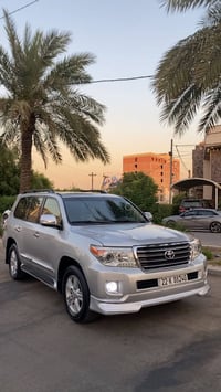 للبيع لاندكروز موديل ٢٠١٣  رقم اربيل الجديد باسمي  سياره جديده بمعنى ا...