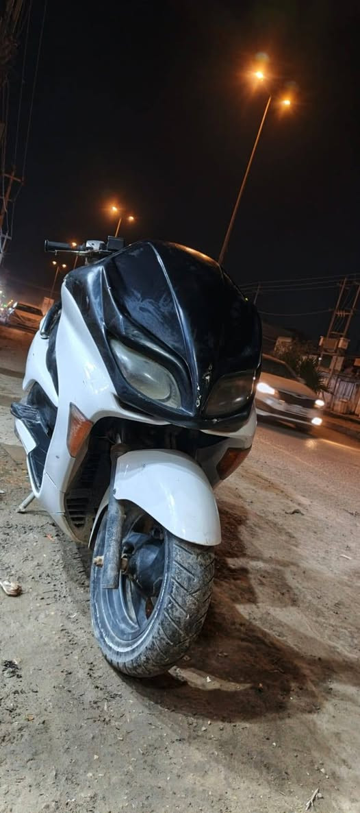 السلام عليكم ورحمة الله وبركاتة
فورزة 08 

للبيع كير ملغي 

دراجه مفتوحه مره وحده 

مكينة حلوه فول نكره سلف

الباقي كفالة وكلشي بيها شغال 

حساس استان صفح 

گلوب جنطة 

اشاير لايت عالي ناصي بلادي كلشي بيها على الوضع الشركة 

السعر (900) وبيها مجال للطيبين واني بل خدمة 🩵

مكاني ديوانيه حي العسكري 

*********** فقط واتساب
