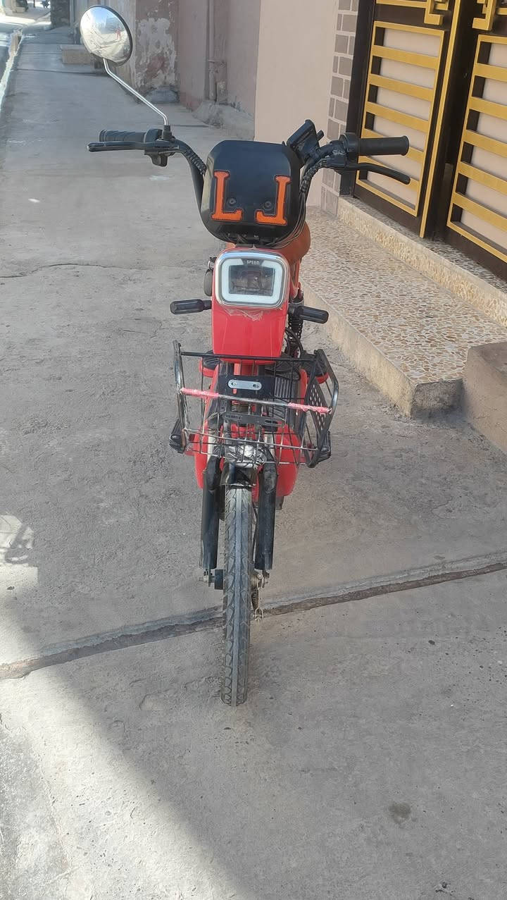 ماطور شحن للبيع حجم 20 وعدد البطاريات 5 للستفسار اتصل عل رقم ***********
