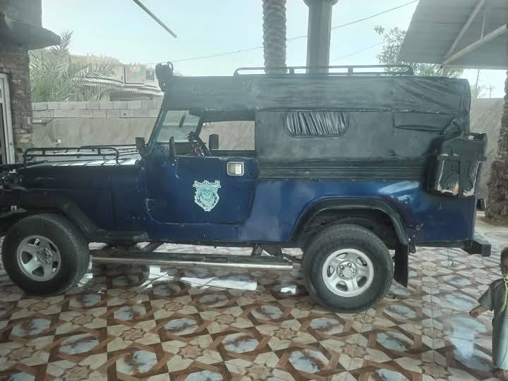 جيب 89 محرك ونجي سياره كامله شرط التحويل السعر28 بيها مجال حك الجيه السياره بتكريت للاستفسار واتساب ***********
***********
