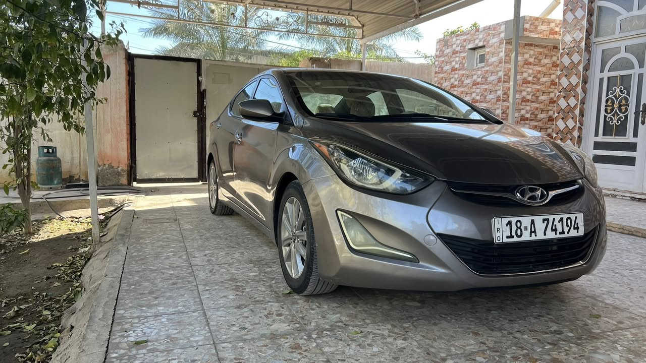 النترا 2015
مكينه 1800 السياره ما ناقها شي من كلشي جاهزه ترايك وين متريد 
تبريد ارضيه جلد كشنات مدوشمه 
شاشه كامره تحكم جهاتين (3) وضعيات قياده 
السياره ماشيه 80 
للاستفسار ‭0781 822 8924‬
