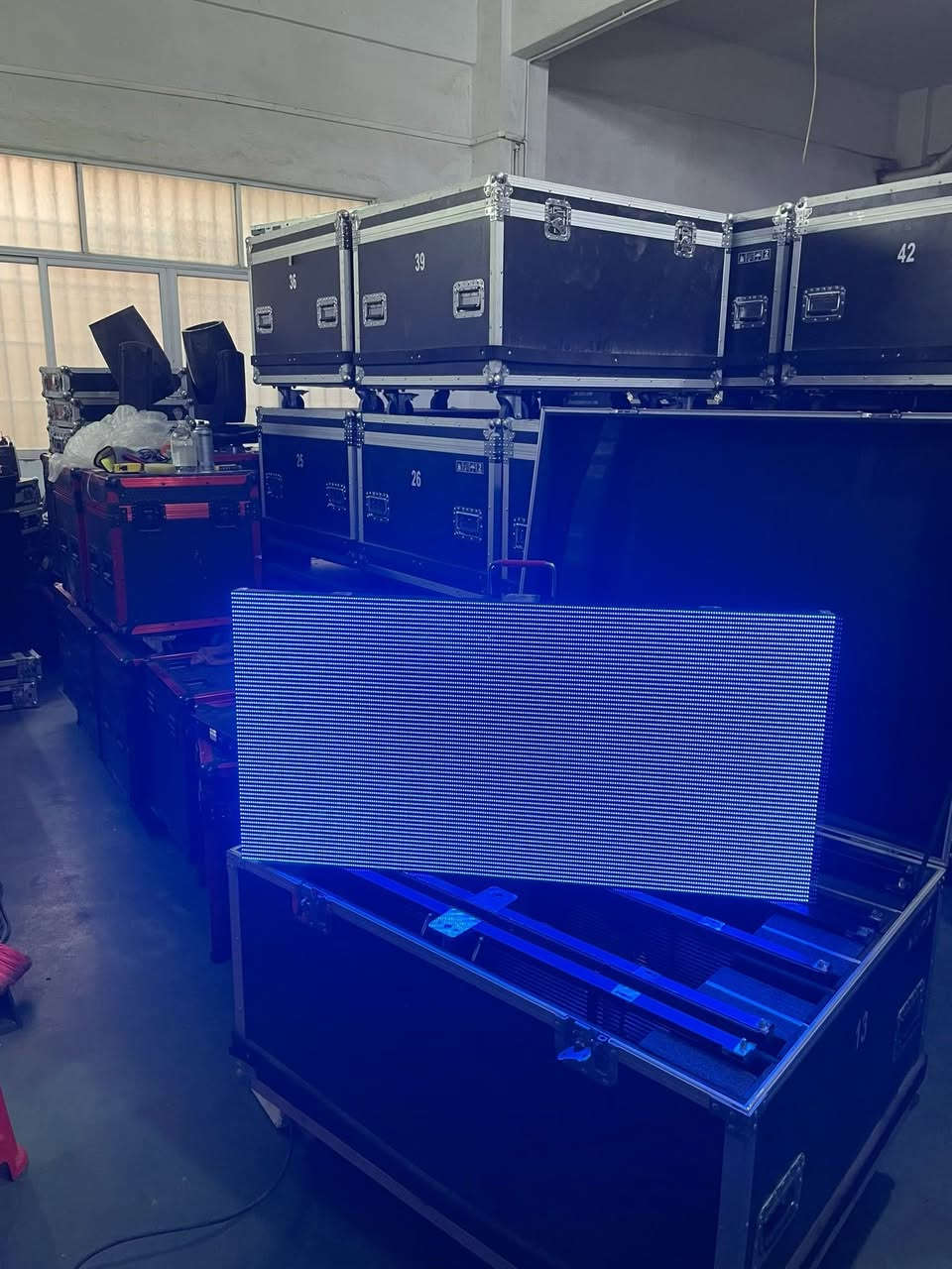 93m2 JHT P3.91LED transparent screen, IC6169S refresh rate 4860 Nova 4AS receiving card 50X100 specification case body with mask Taiminghui air case


**إذا كنت صاحب هذا الإعلان وتريد حذفه لأي سبب، رجاءا أرسل رسالة إلى الدعم الفني**