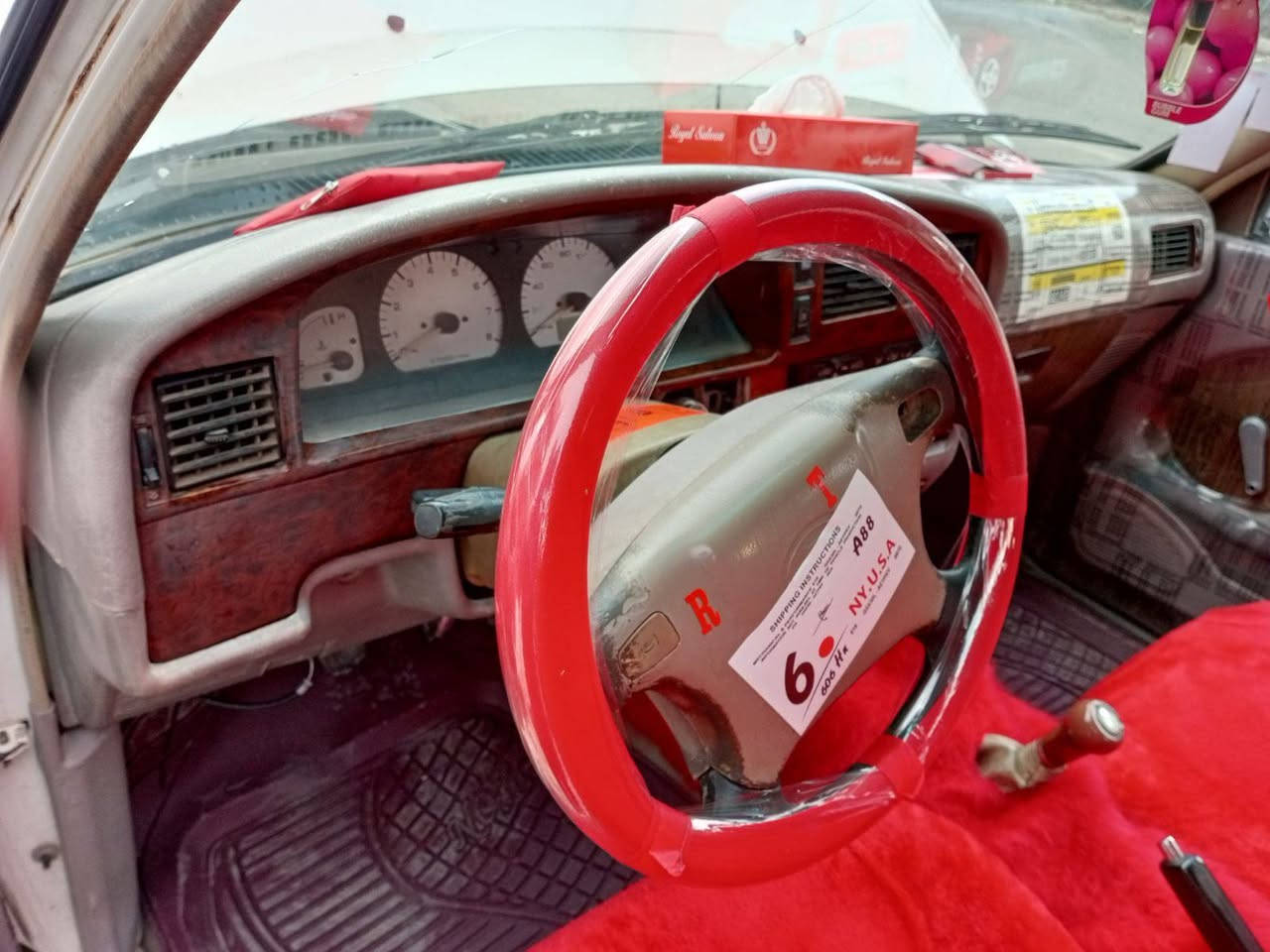 دێر 2006.
مەنەفس .دەعموو نییە 
چوارتایەی تازەی لەژێراێە  
سەیارەی ماڵە مەسرەفی تیا نییە .
گێڕوو مەکینەو ئەکسلی بەشەرت 
سعری32گەڵاو مەجال .
***********
***********
