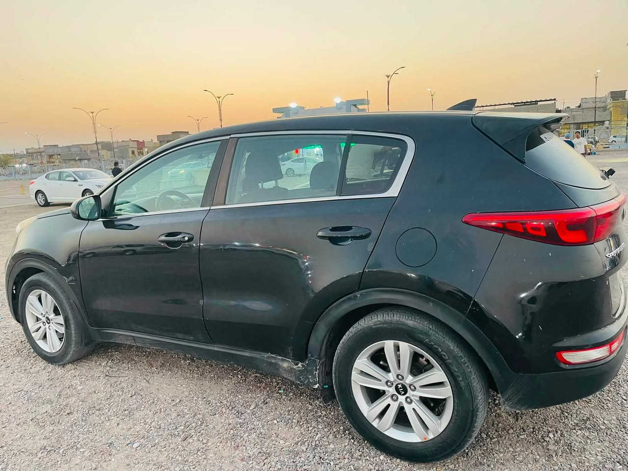 كيه سبورتج 2019 أمريكي حادثه الداير الفوك التاير  حتى ماواصل لقبق مال بانزين الباقي مكفوله السعر 140 وبيه مجال الاستفسار ***********
