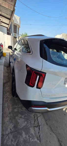 سورنتو٢٠٢٤ خليجي . ضمان الدولية خمس سنوات  . رقم بغداد . مواصفاتها  فول من عدا الفتحة . 
محرك ٤ سلندر ٢٥٠٠ 
بصمة وتشغيل عن بعد 
صندوق كهرباء 
كراسي كهرباء 
كراسي خلفيه كهرباء 

ويل 19
بردات خلفية 
داتشوا
كير بالاستيرن شفتات
لايت 4 عدسات 
اوتو هولد 
مانع انزلاق ومانع انحدار 
مري ترحيب وشفط
شاحن واير لس 
حساس تاير 
كامرة دوارة 
حساس أمامي وخلفي 
ثلاث قطع تبريد 
لايت زنون 
٧ راكب 
إنارة دشبول ٦٤ لون 
شاشة كبيرة متصله
فول تحكم استيرن 
وبعد مواصفات . السيارة جديدة  وبعدها بالفابلون  ماشية 49 آلاف  ومكفوله .كفاله . السعر275 دولار . المكان حله لاستفسار ***********
***********
