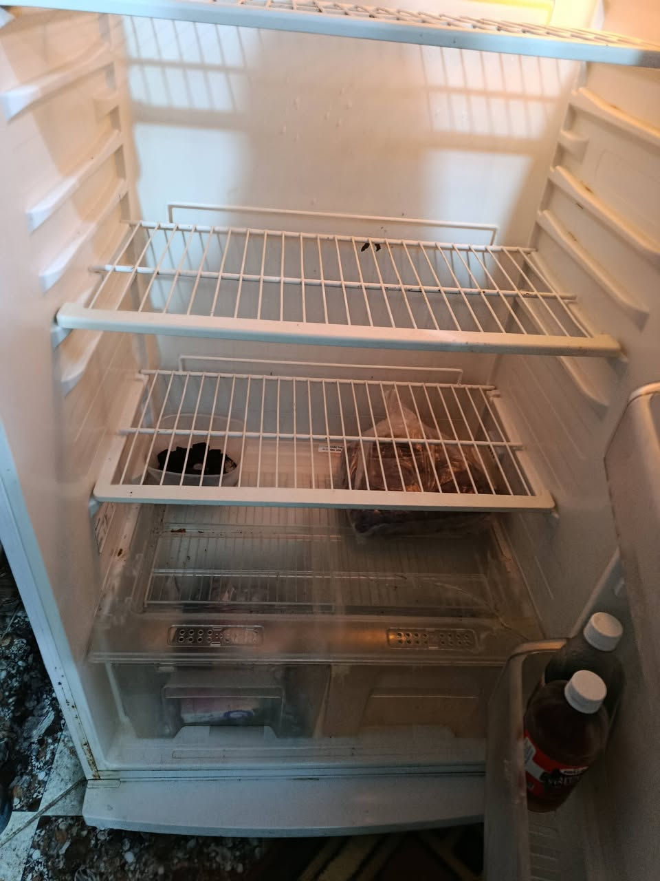 سلام عليكم ورحمه الله وبركاته ثلاجه للبيع كلش حلوه ونضيفه وصاحبها متوازي ع بيعتها ***********
السعر 325بيها مجال بسيط اني مكلف بالنشر هذا رقمي
