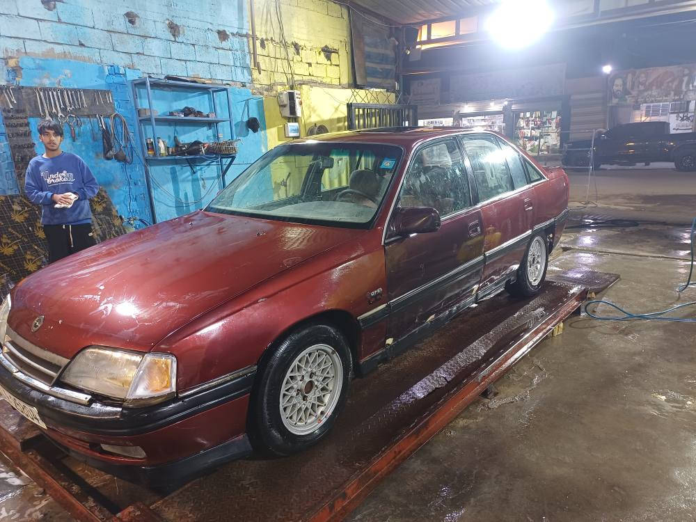 اوبل اوميكا موديل 92 بغداد انكليزي سنويه ب2025 ساقطه مكينه وكير بحاله جيده مكينه 20 كير عادي تخم تاير صدر نظيف للبيع مكانها بغداد الشعب السعر 29 
للإستفسار 
*********** 
***********
