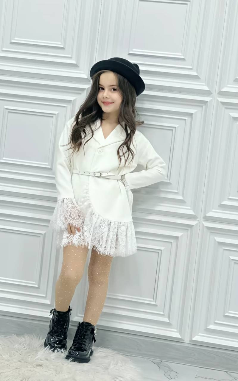 🎀#التسليم_يوم_السبت_القادم ✨
طقم #اسطنبولي🇹🇷متوفر عدة الوان💫
🎀عدد قطع الموديل :  4 قطع 
~~ فستان🤍 حزام🤍حقيبة🤍 قبعة ~~


**إذا كنت صاحب هذا الإعلان وتريد حذفه لأي سبب، رجاءا أرسل رسالة إلى الدعم الفني**