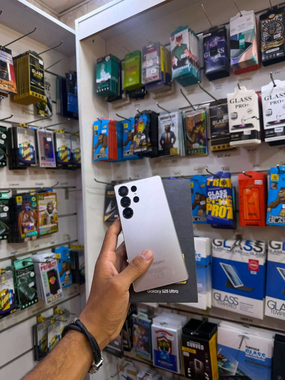 Galaxy  S25 ultra
استخدام شهر واحد فقط🔥

الذاكرة 256

وكالة✅

السعر🔥🔥🔥

الضمان لدى مركزنا 5  ايام من تاريخ الشراء✅

الديوانية—سوك هرج—مركز الموسوي —قرب كراج الطوابق

للحجز

***********
