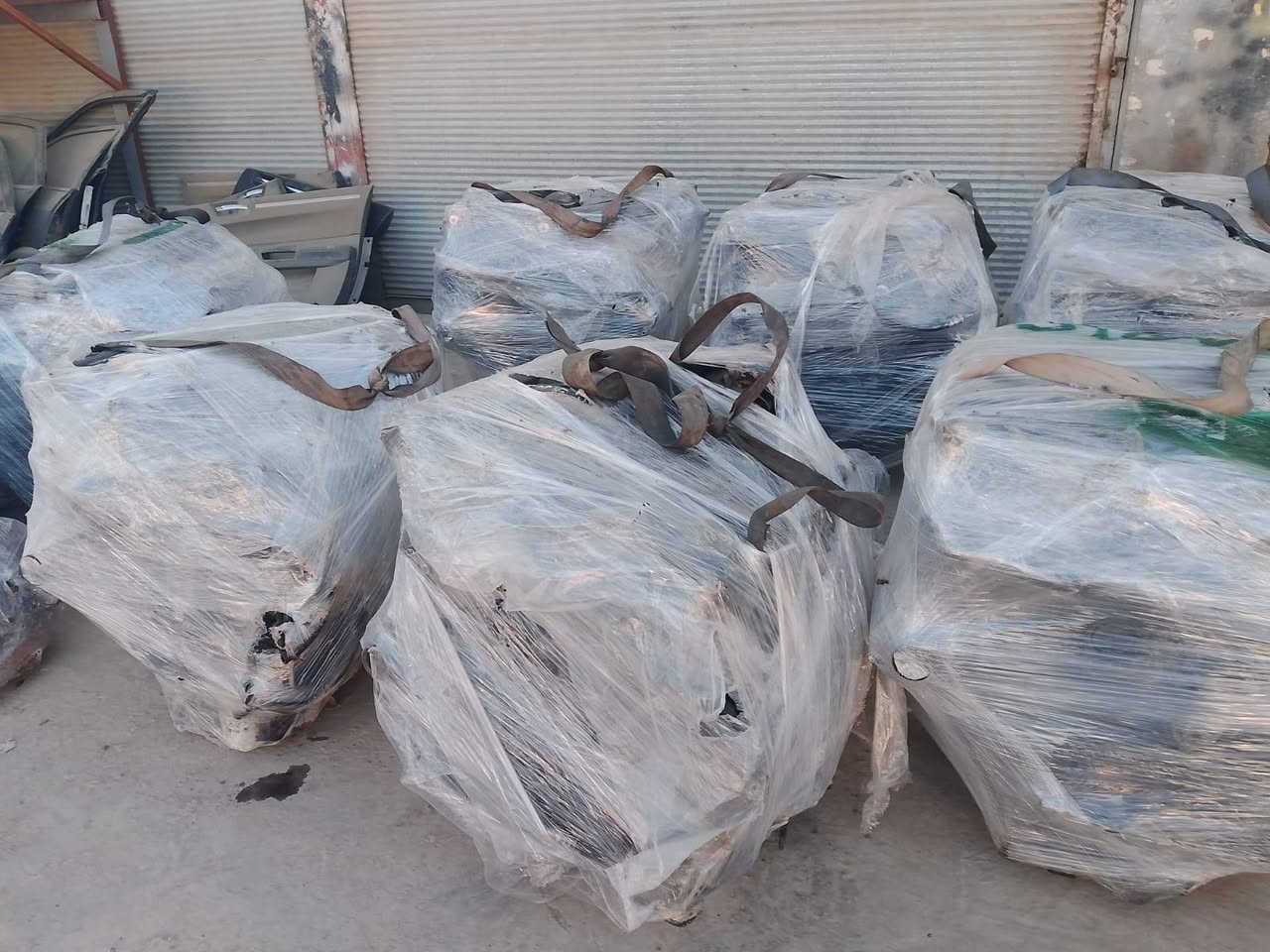 ..سلام عليكم تم ولله الحمد وصول ادوات اوباما جارجر من 2010الى 2014 مكاين 3600 مكاين 3500بلاستك 3500حديد كير 5فيشه كير عصا كير مارسدس عرباين 2010عرباين 3600 اكسل رصاصي العنوان بابل الحمزه الغربي الحي الصناعي  10/11/12/13/14 متوفر جميع قطع الغيارر جديد تفصيخ وانسب الاسعار بوكس تبريد كمبريسر 10/11/كهربائي ميكانيكي واسعار خياليه وارخص من السسوك  . محركات جارجر اوبامه جيب كير خمسه فيشه +عصه +طياره +مارسدس . العنوان بابل الحمزه الغربي حي الصناعي. *********** /***********
