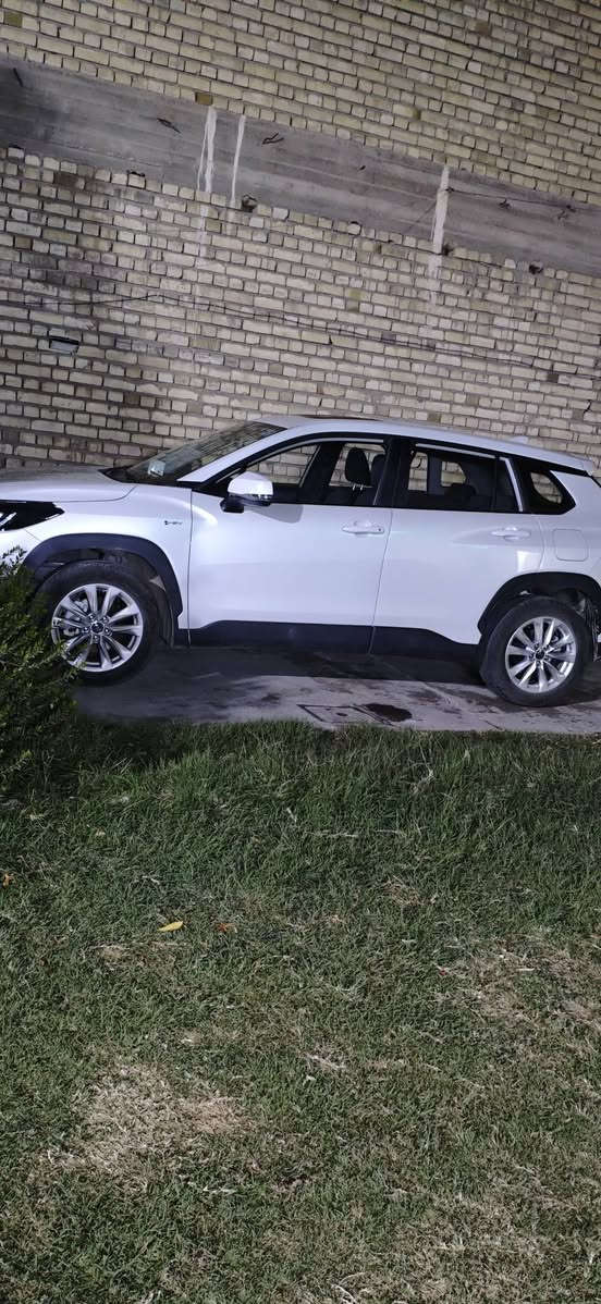 السلام عليكم كورلا كروز 2025 ماشية 3000 وشوية بعدها على وضعية الشركة مكوفله حتى من الزلغ ب 26 ونص بيها مجال قليل مكاني بغداد حي جميلة ***********
