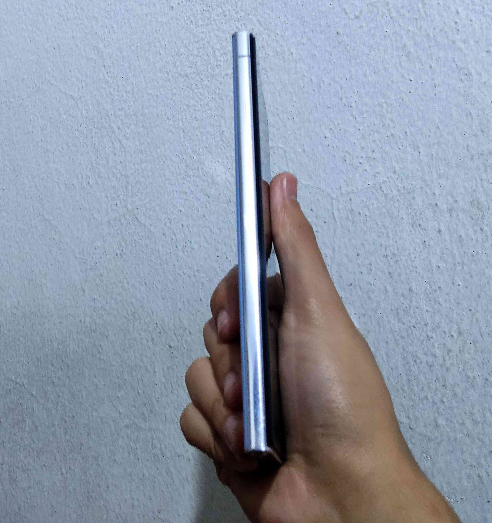 Samsung S23 Ultra 512GB
لون سماوي
ذاكره 512
ما مفتوح وما مصلح
شريحه واحده +esim 
نسخه كندا 
سعره 680 الف 
للتواصل واتساب ***********
