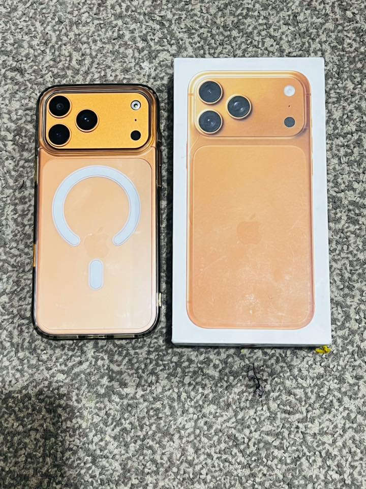 السلام عليكم
موجود17برو ماكس كوبي ماستر عل فحص
ذاكره 1T
صحه البطاريه 100
جهاز يفيد اتصال وتصفح كامل ملحقات جميع اكسسوارات الاصلي ترهم عليه وبيع مستعجل اخذته ب180الله شاهد وصارله عندي 3اشهر 
سعره الحالي 90الف فقط شراي تعال خاص
للاستفسار ***********
واتساب***********@
