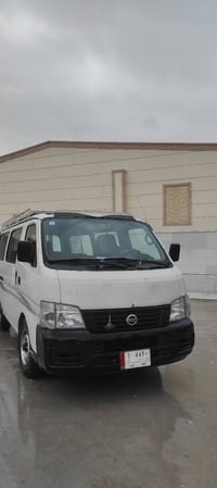 كيا نيسان 14 راكب باب اتوماتيك محرك 3000 موديل 2006 سياره بفقد مو نقدي...