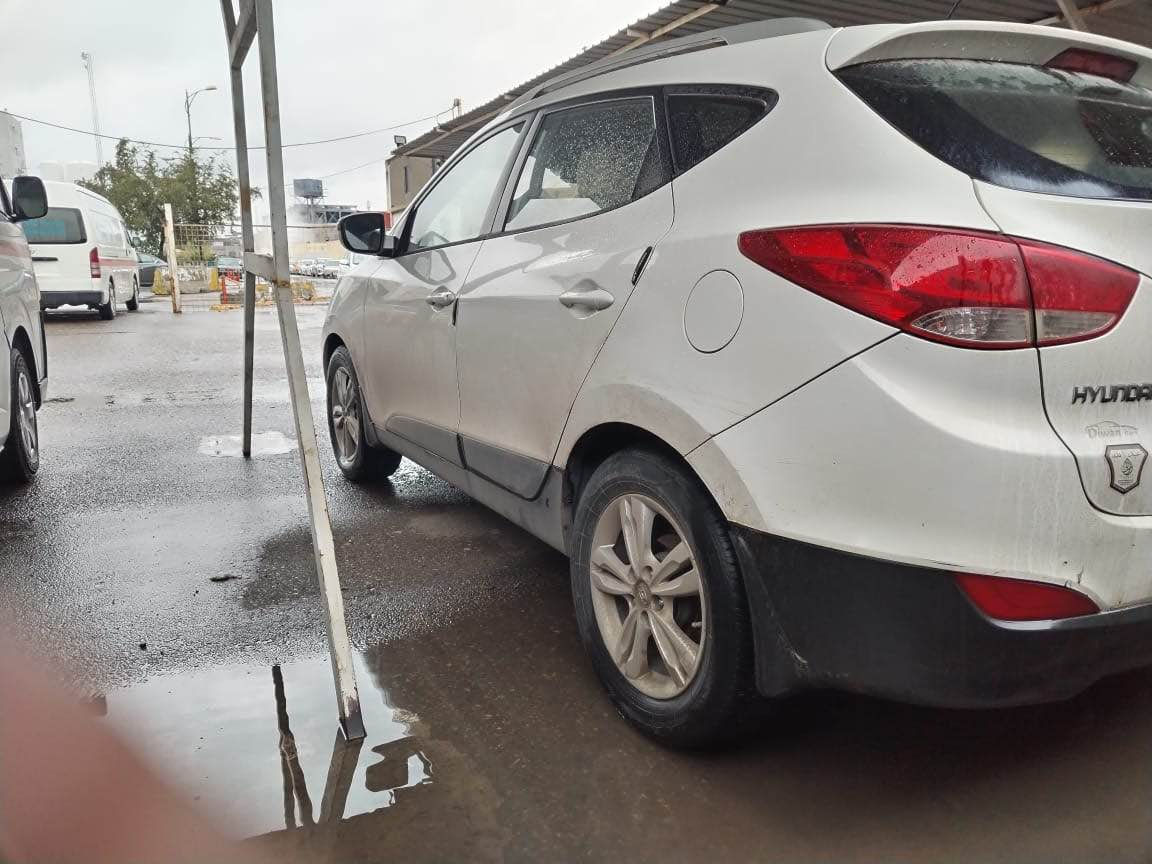 للبيع توكسون موديل 2014
سعرها 158 ورقة بيها مجال . 
ماشية 132 الف حقيقي
گير محرك مكفولة من فتح بدون عيب
سيارة بيها نضافة فول نصبتها كلش حلوة
مكفولة من صبغ فتح تبديل حتي بدون بارد
رقم سنوية كلة جديد شرط تحويل كود بنزين بيها 
مكان سيارة كركوك مركز مدينة .

***********📞
***********📞 أربيل, العراق
