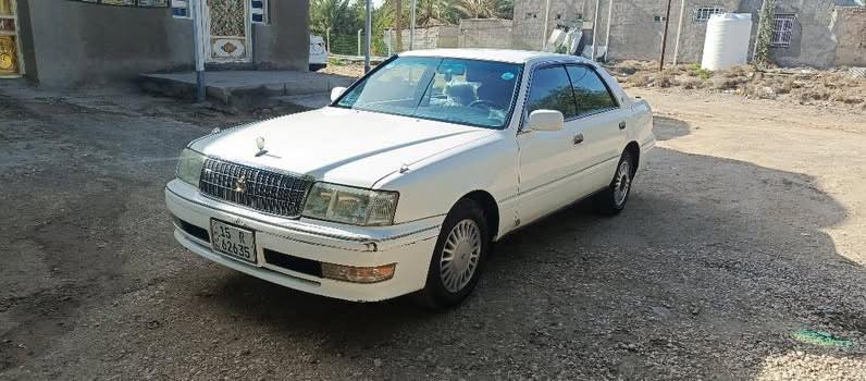 السلام عليكم ورحمه الله
راس الثور فلات صدفيه مديل ١٩٩٦ 

سيارة كفاله من الكص والنقل جثه والضربه القويه عضمها حلو وما بي دكه جاكوج 

تخم تاير جديد 

حداديه جديده 

السياره احلا من الصوره

مكينه 3000 بيها براص فقط الباقي كلشي بالسياره مشروط 

للبيع السعر ٩٢ وبيها مجال قليل 

*********** 

بي واتساب
