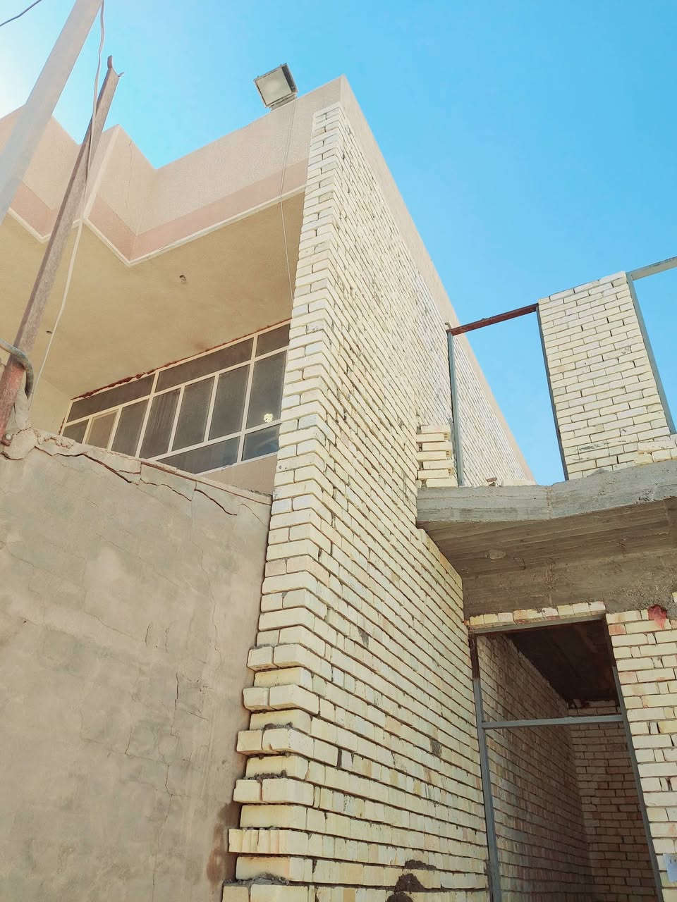 سلام عليكم ورحمة الله خلفه بناء درجه اولى شرط الشرط مصداقيه بل عمل شغل إشراف مهندسين متفرق حالين في كربلاء بناء بلوك طابوك فرمستون فرشي شغل شرط درجه اولى ابو حسين ***********
