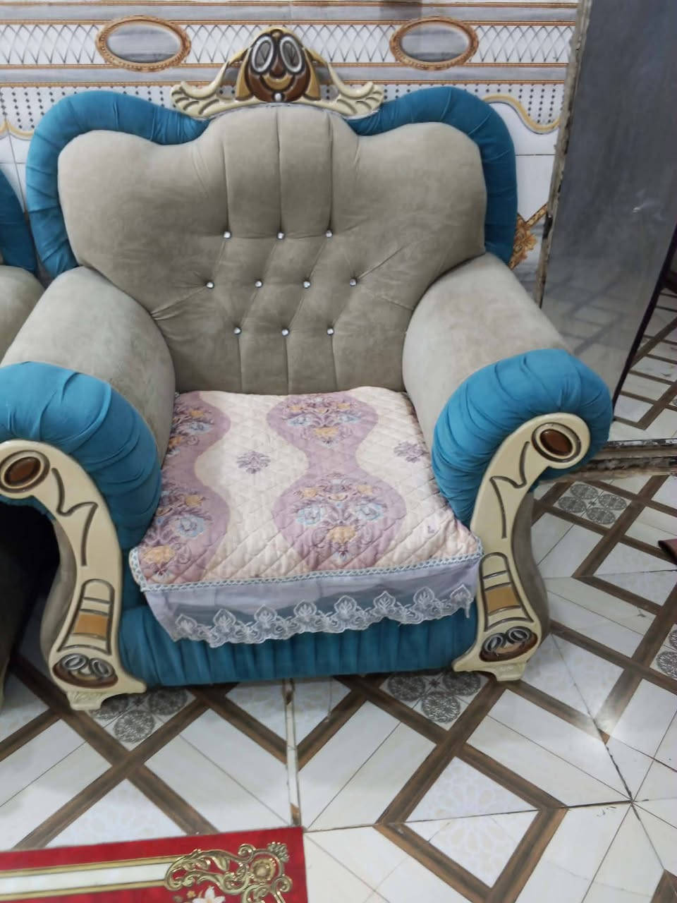 تخم ملكي ابو تاج تسكام  مو سوكي عشر نفرات. خمس مقاعد بسعر 250 شراي يتفضل خاص مكان كربلاء الحر


**إذا كنت صاحب هذا الإعلان وتريد حذفه لأي سبب، رجاءا أرسل رسالة إلى الدعم الفني**