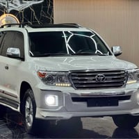 لاندكروز GXR • ٢٠١٢ • ١٣٠٠٠٠ كم