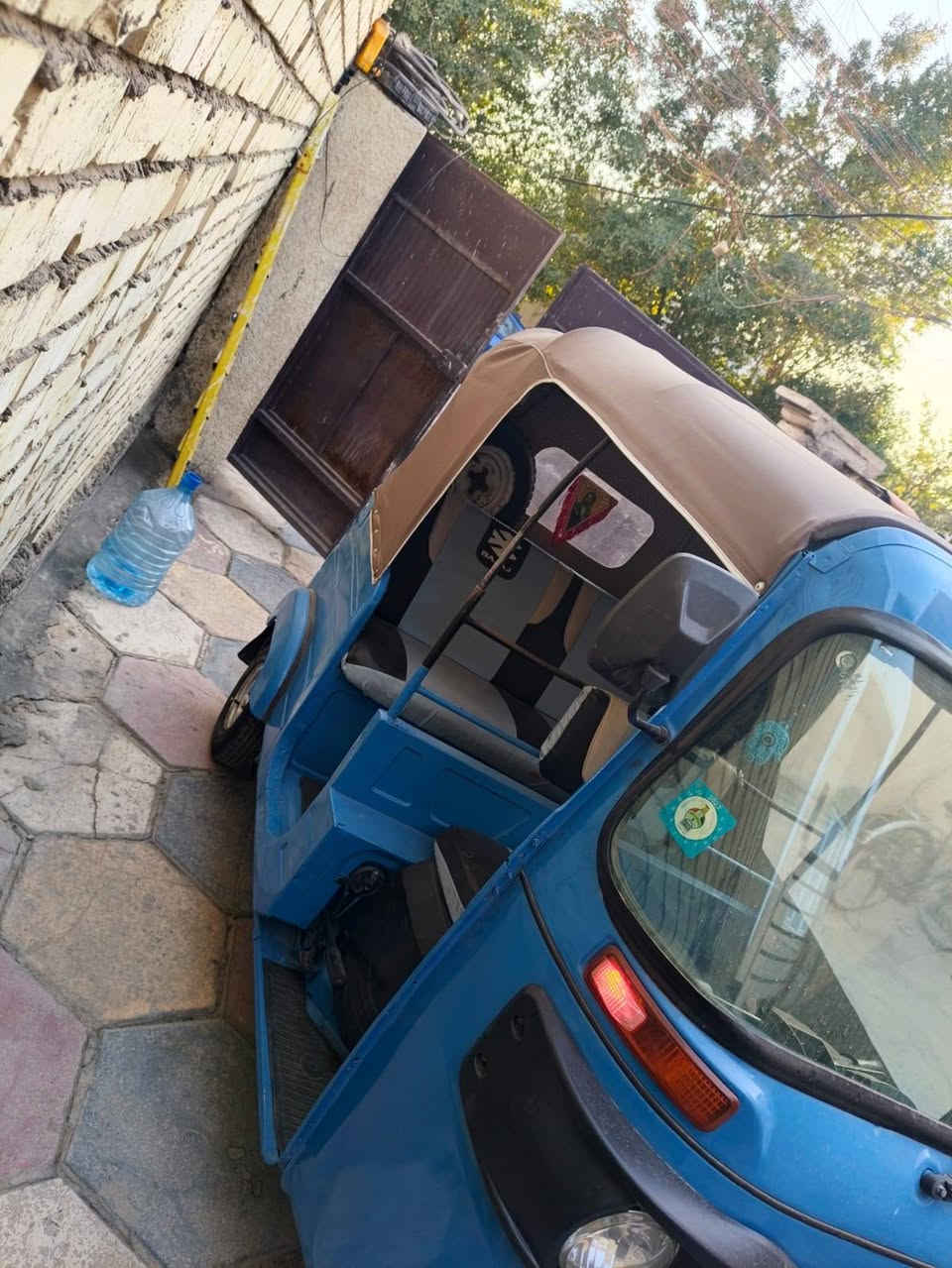 السلام عليكم تكتك للبيع ٢٠٢٠ معمره تكتك خير من الله سعرها ٦٥٠٠ وبيها مجال حق الجيه مكاني بغداد حي العامل ***********
