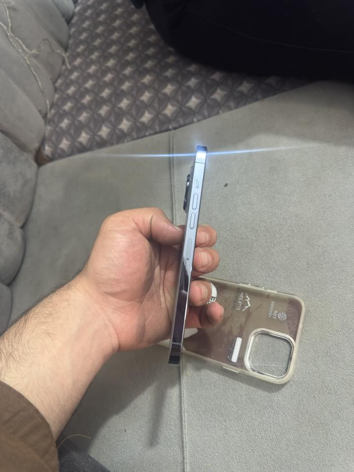 13 برو ماكس شرق اوسط AAA
بطاريه 76 ذاكره 256
كامل ملحقات
مكاني نجف 
السعر 750قفل 
*********** للشراي فقط يتصل
