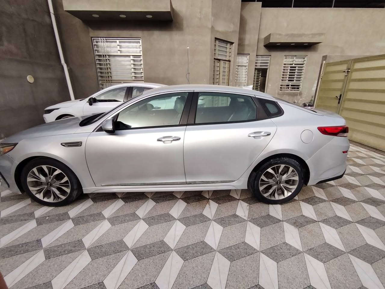 ‎كيا اوبتيما 2019 وارد أمريكي محرك GDI 2400‎ البصرة, العراق


**إذا كنت صاحب هذا الإعلان وتريد حذفه لأي سبب، رجاءا أرسل رسالة إلى الدعم الفني**