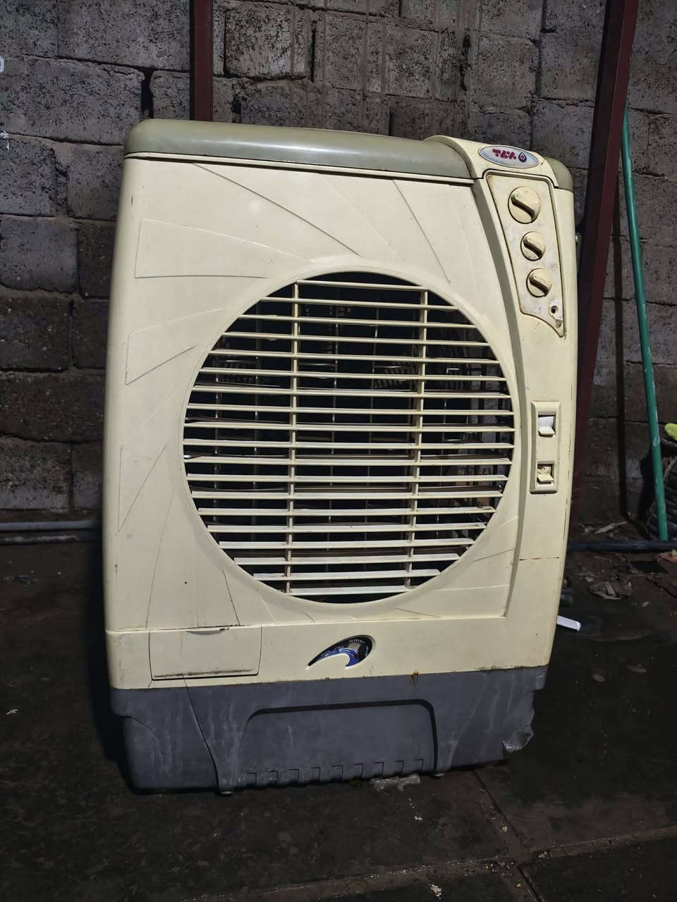 عريانه 20مبرده50تخم150طباخ150مجمده125.  وتساب***********
