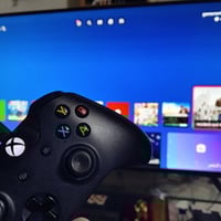 اكس بوكس ون • ٨ ألعاب • جويستك أصلي