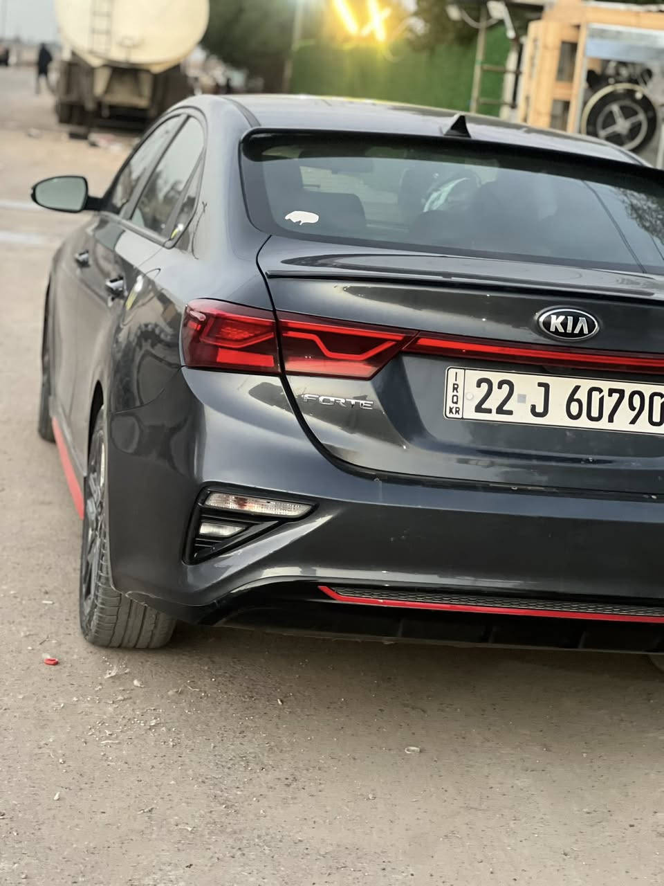 السلام عليكم كيه فورتي
مديل ٢٠٢٠ فولً مواصفات عدا الفتحه 

رقم أربيل تحويل ثاني يوم هزه ورقم جديد

السياره حادثها باب خلفي مبدلات بايتين السياره  كلش جديده 

السعر ١٤٥ وبيها مجال للطيبين اتصل وبيك خير ودلل 

***********
