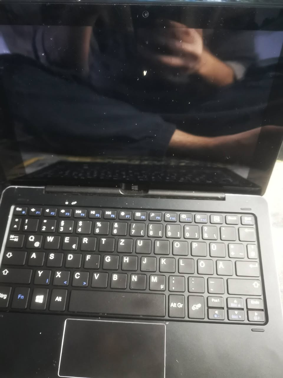 ياالله تصفيه اجهزه ايبادات لابتوبات نقالات اجهزه كلهن شلع او مفرد للحجز او استفسار ***********
