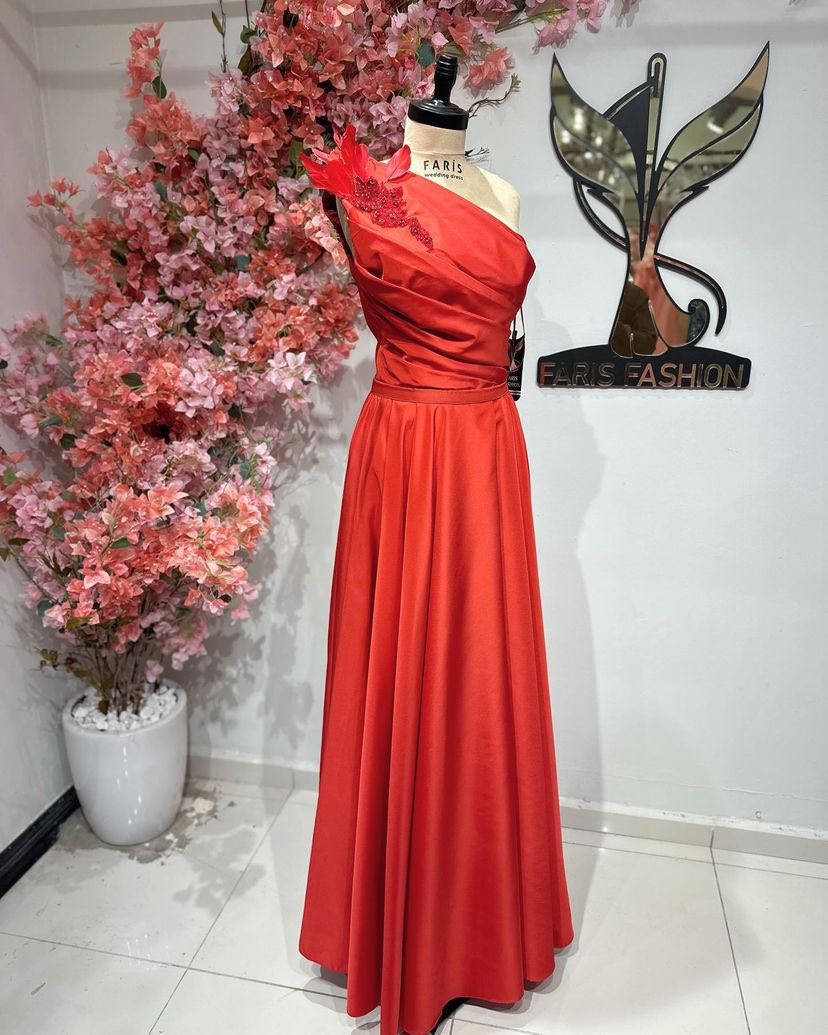 السلام عليكم فستان اخذته من فارس فاشن بالمنصور سعر الشراء ٤٠٠ الف سعر البيع ١٠٠ الف لابسته مره وحده
قياس ٤٠-٣٨ مكاني بغداد القاهره وعندي توصيل


**إذا كنت صاحب هذا الإعلان وتريد حذفه لأي سبب، رجاءا أرسل رسالة إلى الدعم الفني**