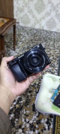 كامرة سوني a6000 كامرة جدا نظيف  الدقه :24.3   مكاني: بغداد  الرقم:077...