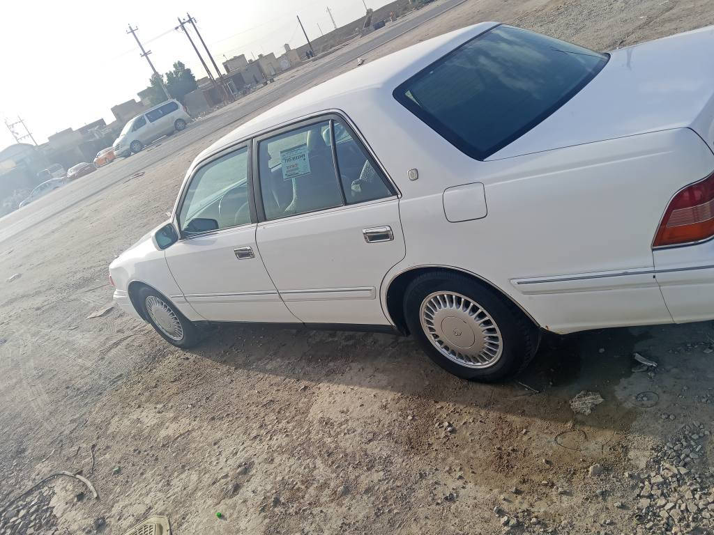 السلام عليكم راس الثور ايسر بلاد للبيع كفاءه العامه من الضربه والصبغ والعيب شرعي سياره بلادي وبيه كتا فحص كير ومكينه بلادي ما جاهز اي شيء كله شغال مكان ناصريه رقم الهاتف‏‪0781 073 2013‬‏
