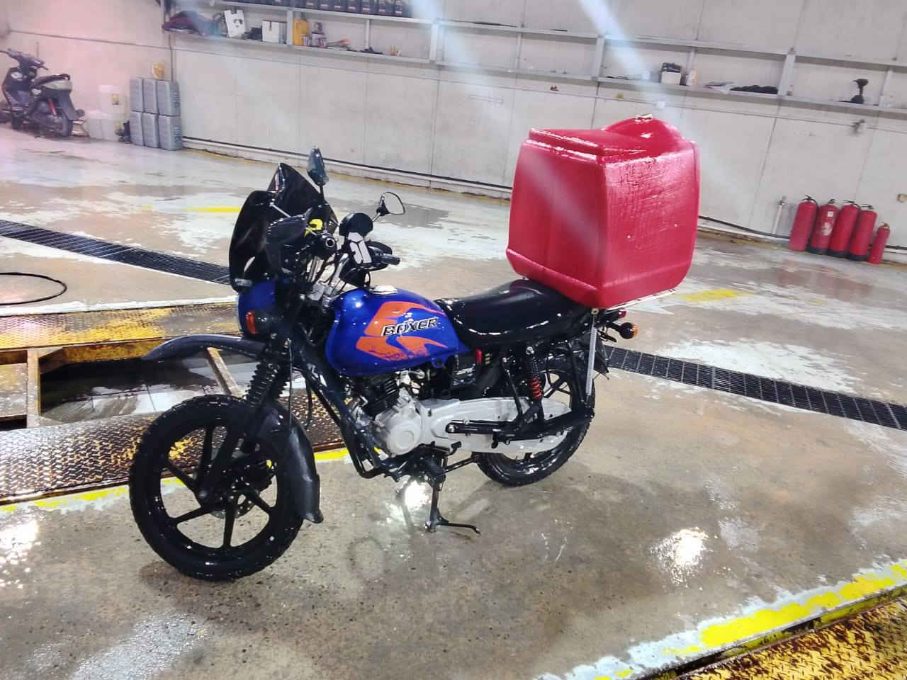 السلام عليكم بوكسر 2023 مجفته جديد وكاله رقم بغداد دولي لوحات 2بسمي تحويل مباشر  سعره 2300 وبيه مجال *********** مكلف بل نشر مكاني البنوك
