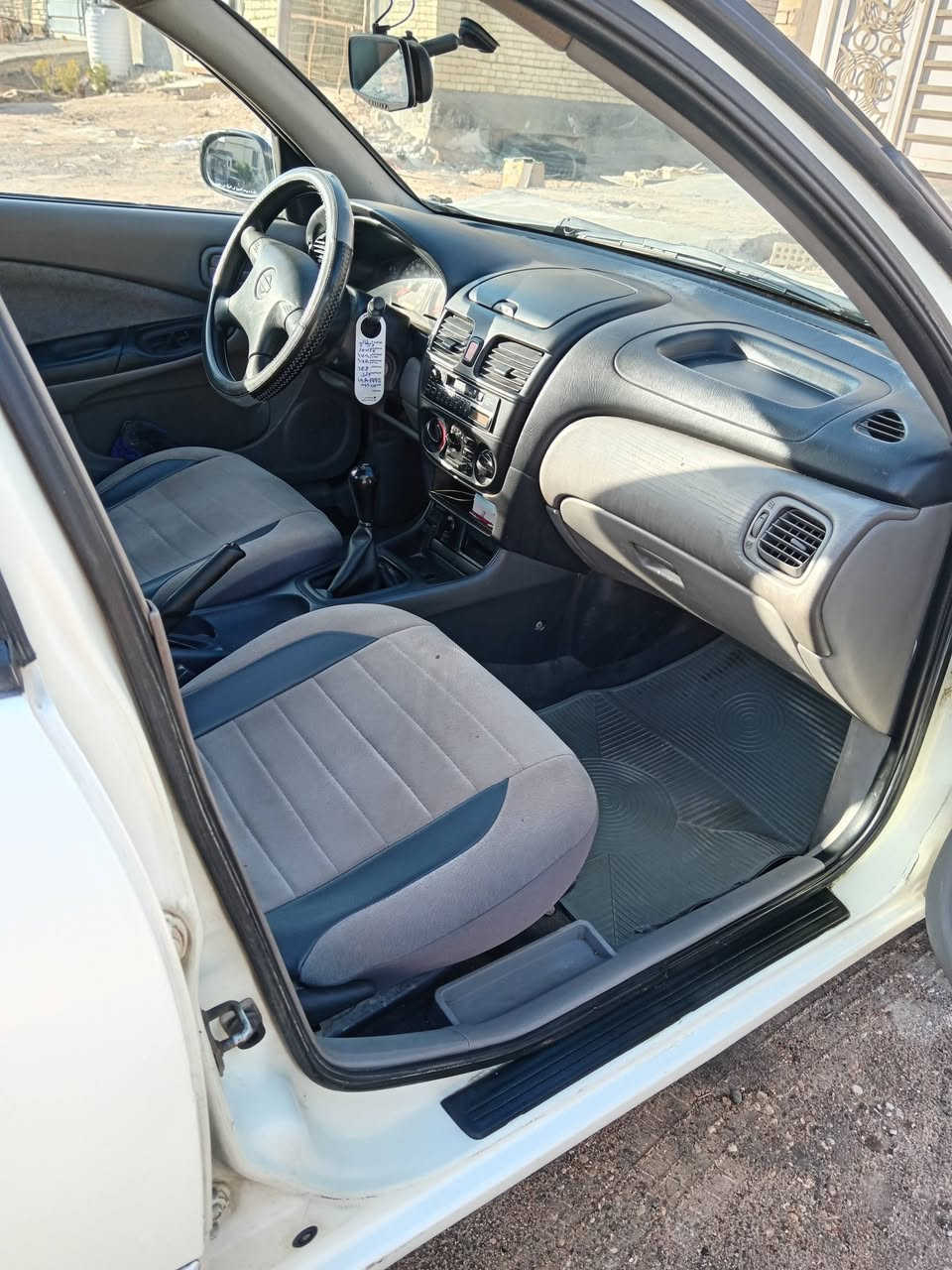 السلام عليكم ورحمة الله وبركاته
سياره نيسان سني  ياباني موديل ٢٠٠٣ سياره نضيفة جداا
نفس مابالصور تبريد تدفئه  رقمه كربلاء  بارد قليل بالجاملغ الأيمن سياره مكفول عام  ***********
مكان كربلاء حي القدس
