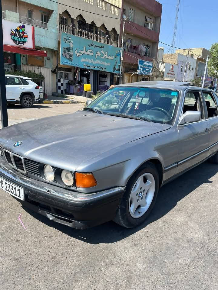 سلام وعليكم بيئم 735البيع او مراوس سياره كوري كشنان جلد كهرابائيات بس بعدهن ما مربوط كهراباءf
تنته طكتين كير ومحرك خير من الله صدر امامي خير من الله صدر خلفي ٦٠ بل ميه كهربائيات كلة شغالة السعر 45وبيه مجال ***********
