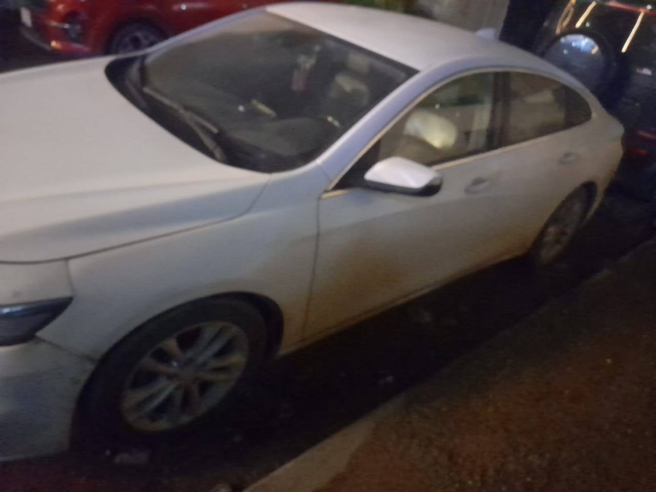 السلام عليكم ماليبو موديل ٢٠١٧لبيع السيارة كير محرك جدد بيهة طخة بلباب مال السايق وجاملغ بي بارد بصيط رقم اربيل السعر٨٨وبيهة مجال العنوان بغداد الكرخ رقم ***********
