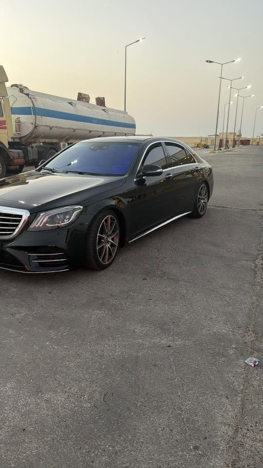 مرسيدس بنز
S-Class,2015
عدد الأميال : 117 كليو 
ضرر: جاملغ امامي خفيف وصبغ خشم البنيد وكلير الجاملغ الخلفي 
الرقم بصرة بسمي المكان بصرة 
سلندر: 8 سلندر
محرک: 4.7
السعر / 365 اتصل ***********
سقف بانورامي - صندوق كهربائي  - كاميرا 360 - تدفئة المقاعد - تبريد المقاعد - بصمة - مرايا جانبية كهربائية - مراقبة النقطة العمياء - 8 وسادة هوائية - مصابيح زينون الأمامية - المصابيح الأمامية ليد - تدفئة مقود القيادة - إنارة محيطية - مقاعد تدليك - 12 وسائد هوائية - شاحن لاسلكي - أوتو بارك - ستائر خلفية - إضاءة ترحيب - إغلاق الأبواب الناعم - مرايا جانبية تدفئة - الضوء العالي التلقائي
