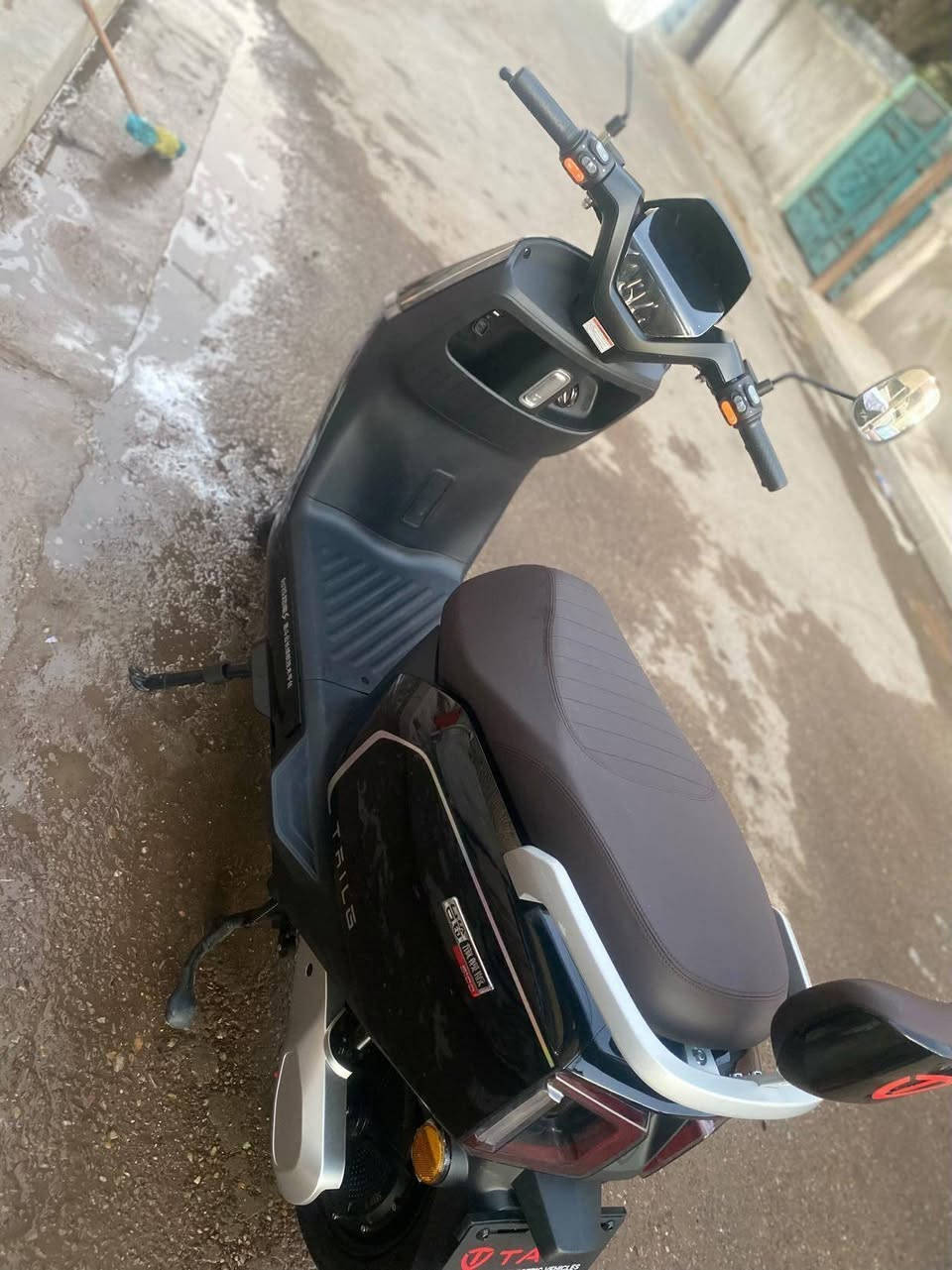 دراجه شحن نوع تالج فول نضافه 100٪
ضمان بطاريات 6اشهر+سنه ملف +سنه عقل 
السعر قفلل مليون+ امانه الله ورسوله دراجه فول نضافه تجي تكلب على راحتك 
مكاني بغداد الزعفرانية 
رقم الهاتف.***********
متواجد واتساب ورصيد
