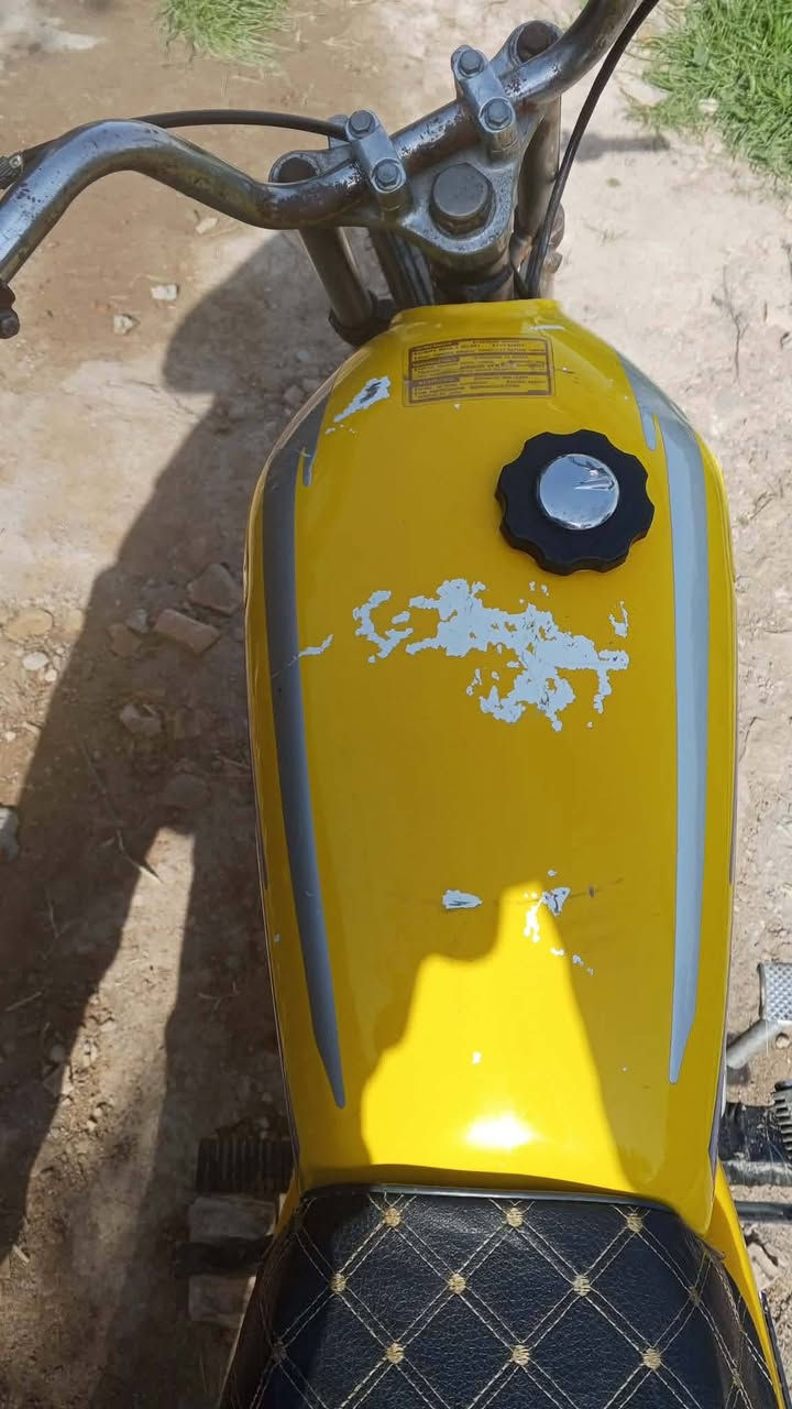 سلام عليكم دراجة للبيع سعر 275 مكان واسط صويرة ***********
