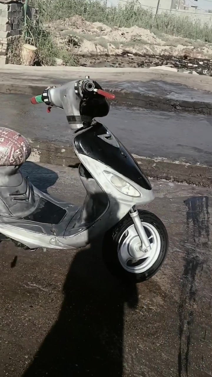 سلام عليكم عندي هاي المنغولي دراجه خير من الله بس سلف الهندر ما اعرف اشبي نكره سلف و مجفته  جديد و تجفيته يخبل المكان بغداد المعامل الحسينيه السعر 300 قفل قفل *********** بي وتساب
