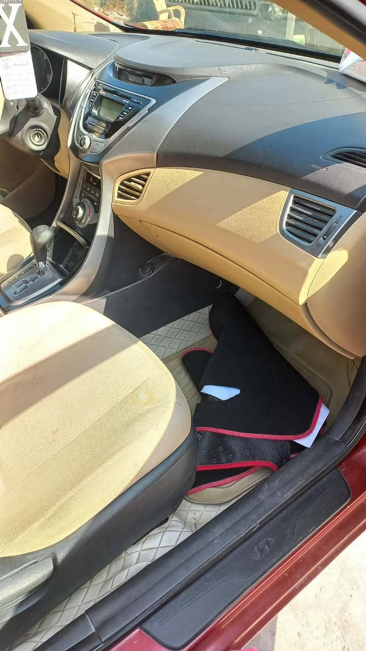 السلام عليكم النترا 2013 للبيع وارد أمريكي رقم بغداد بسمي مابيها نقص تبريد حداديه محرك كير كفاله السونار مرفق بالصور للاستفسار الاتصال ***********
